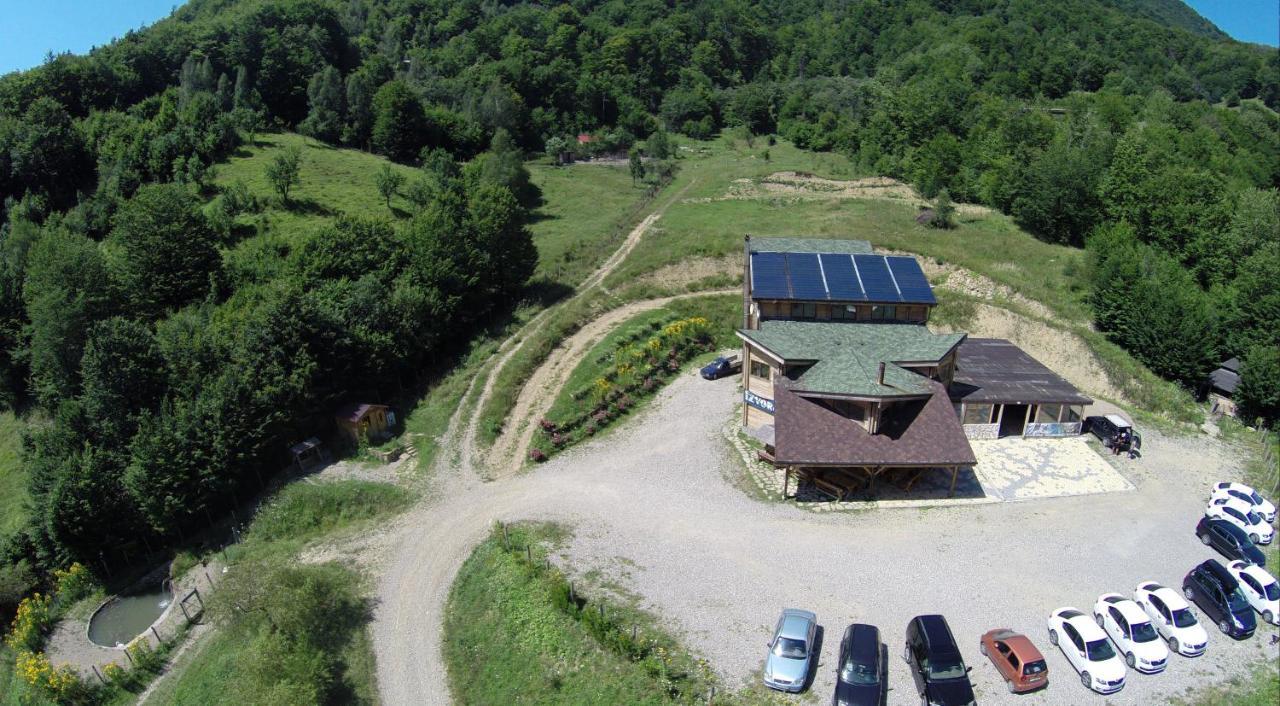 Pensiunea Izvorul Bucuriei Siriu Exterior photo